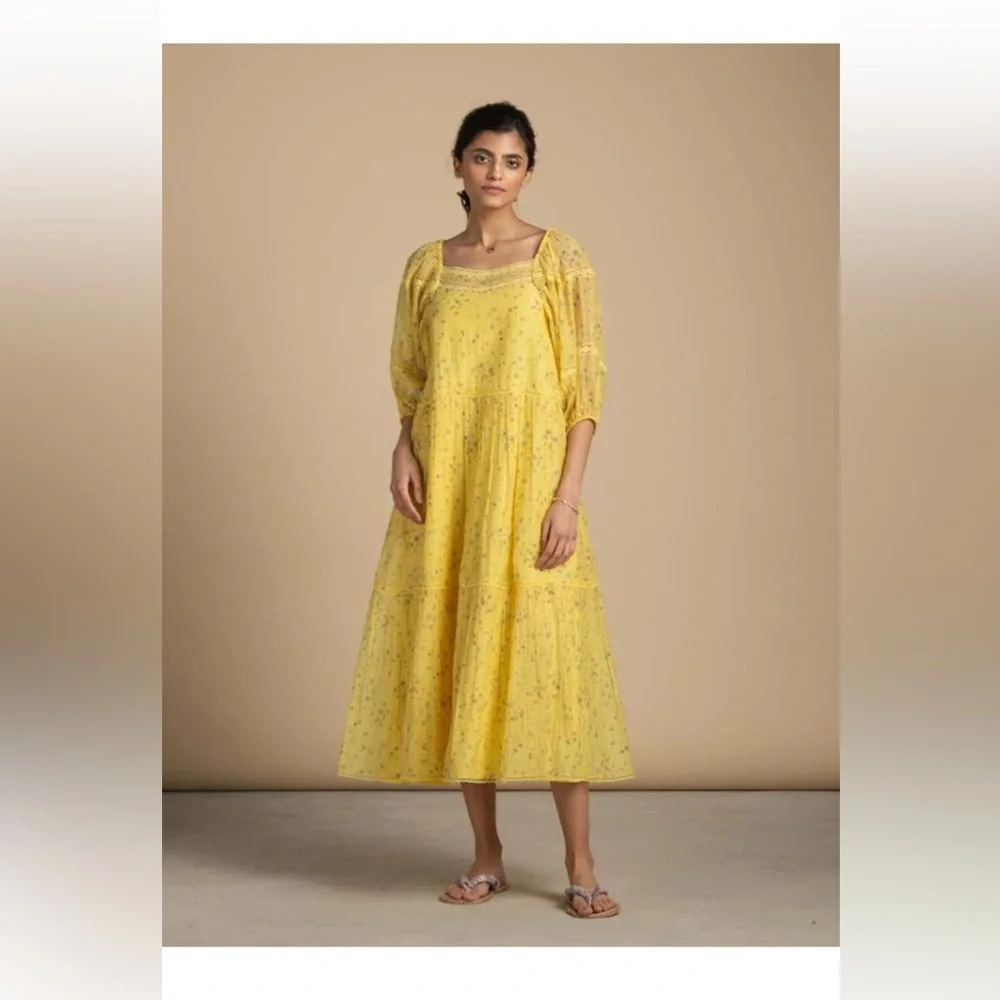 Buna Little Findings Tier Midi Dress Yellow Floral size Small